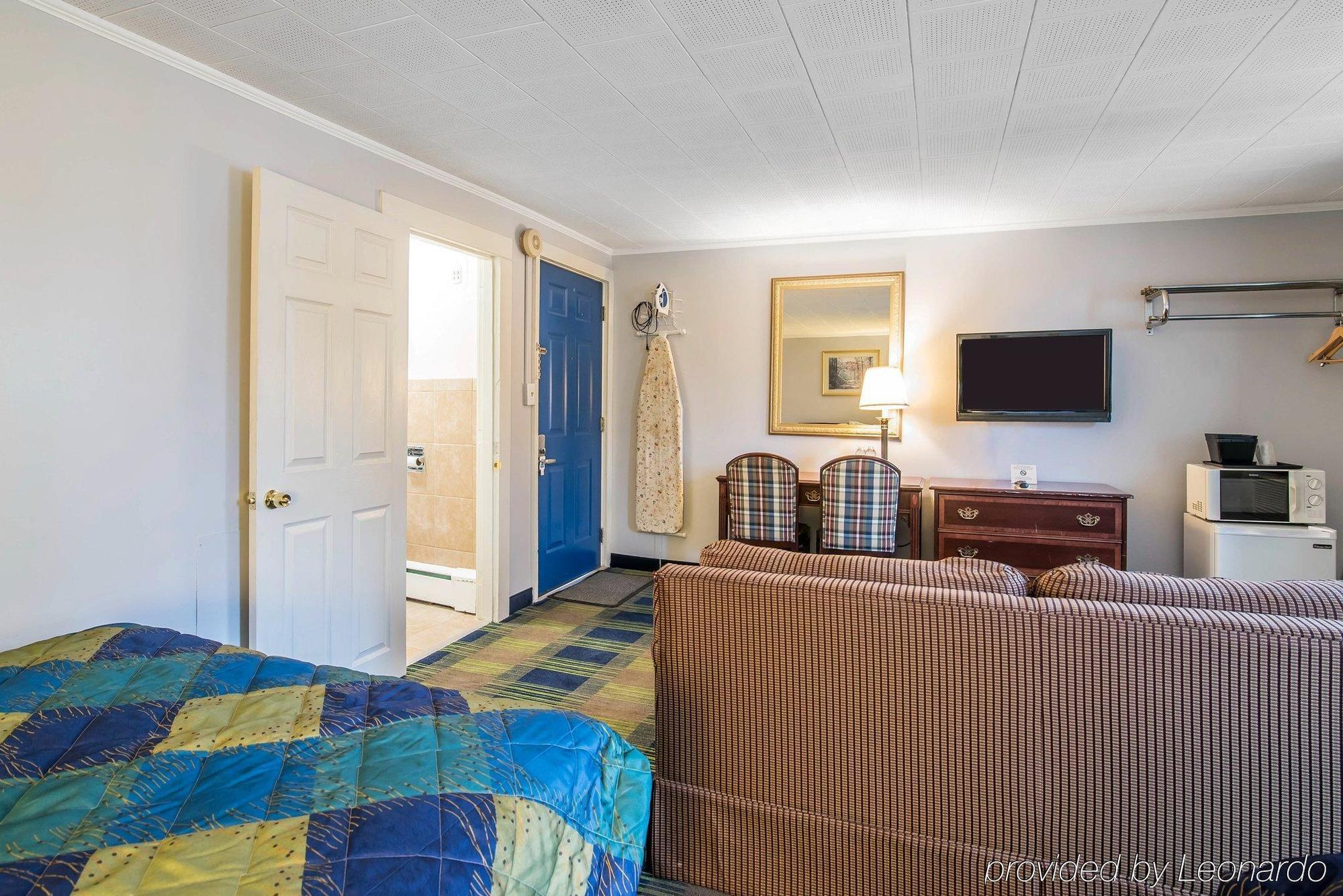 Royal Inn Claremont Экстерьер фото