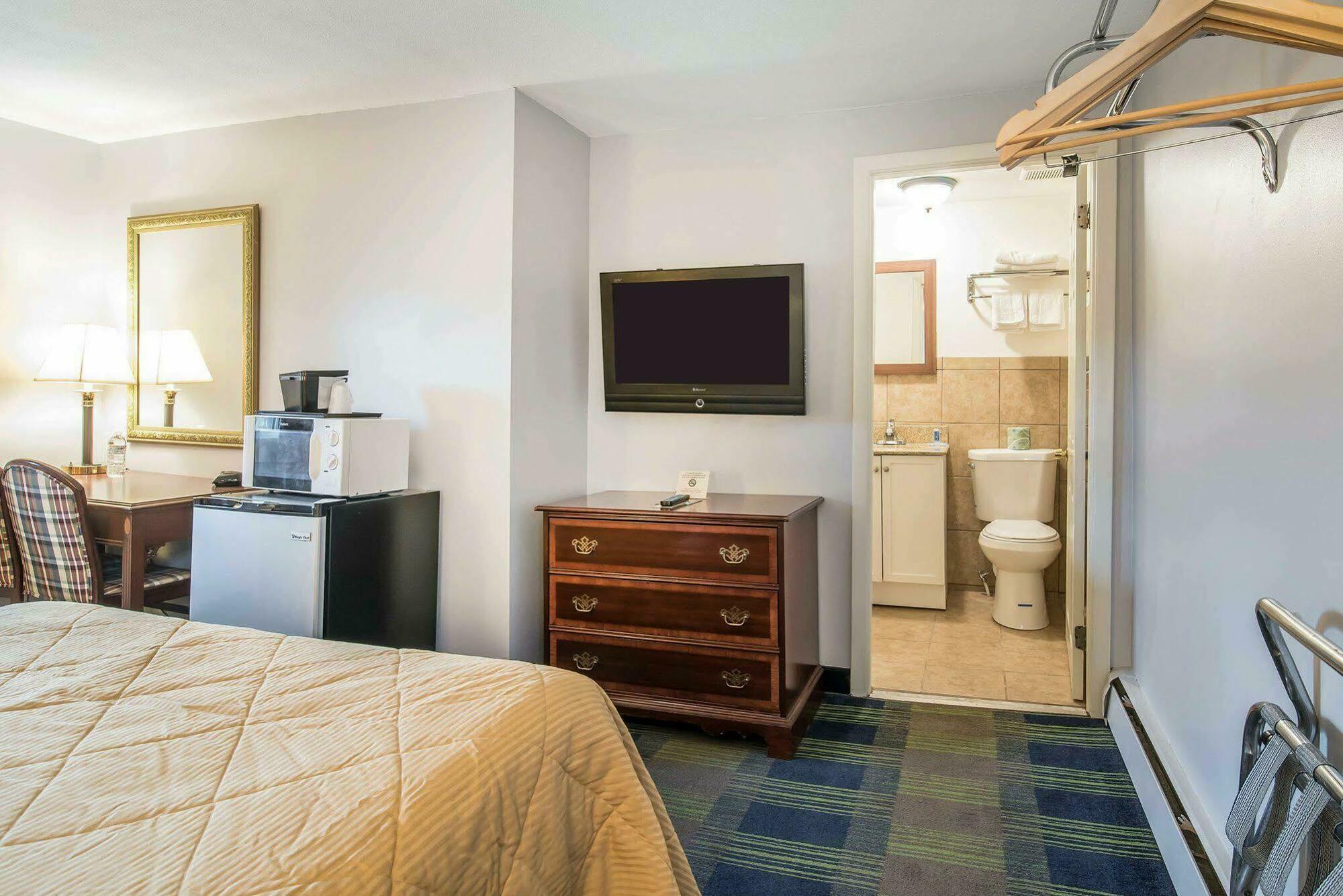 Royal Inn Claremont Экстерьер фото
